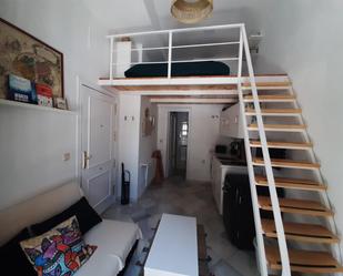 Study to rent in  Sevilla Capital  with Air Conditioner and Terrace