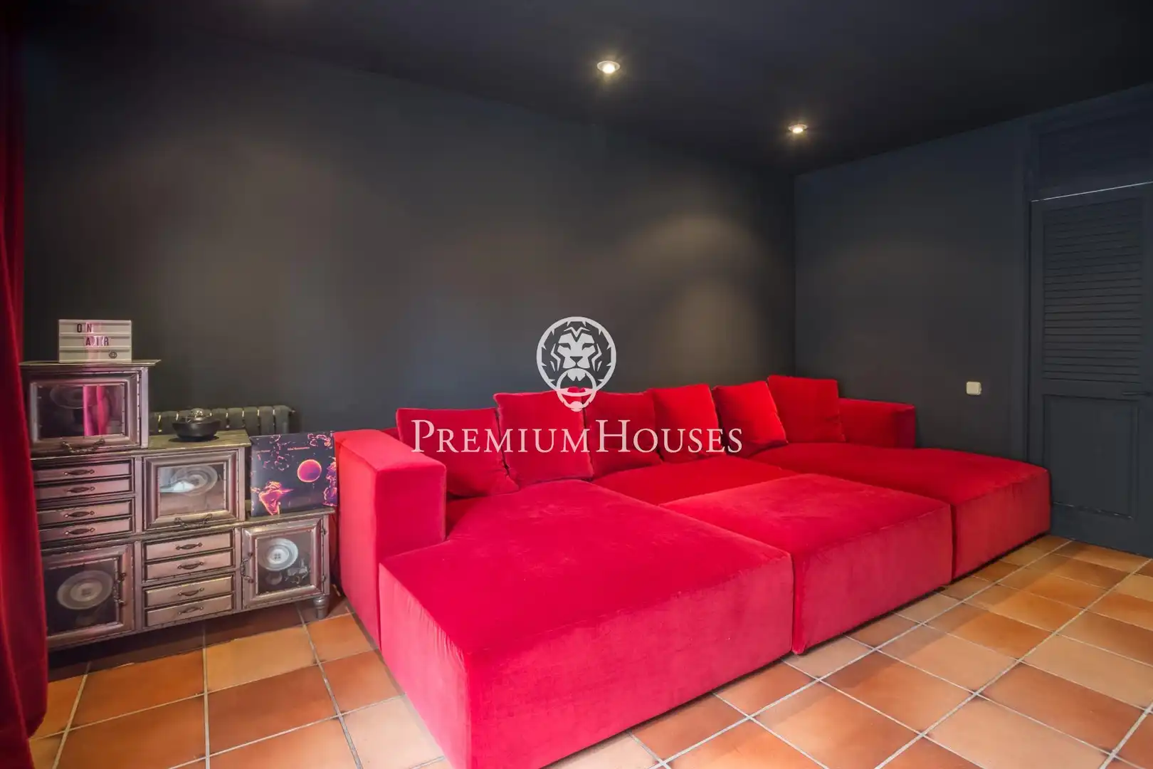 Sala d'estar de Casa o xalet de lloguer en Sant Andreu de Llavaneres amb Aire condicionat, Calefacció i Jardí privat