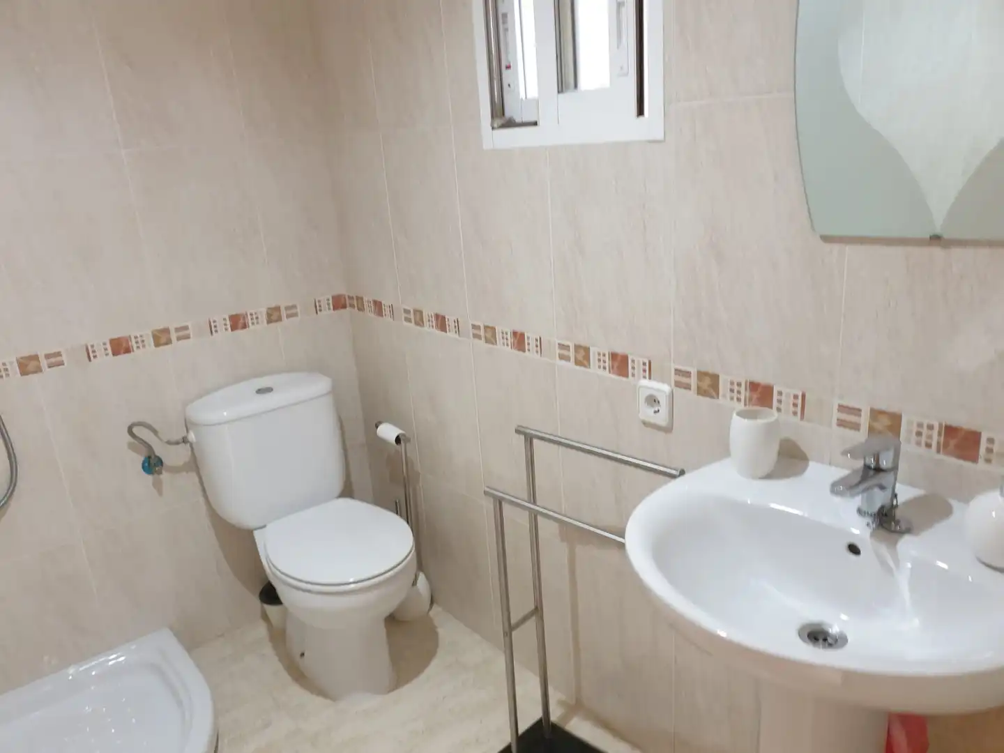 Baño de Casa adosada de alquiler en Càlig con Jardín privado, Terraza y Amueblado