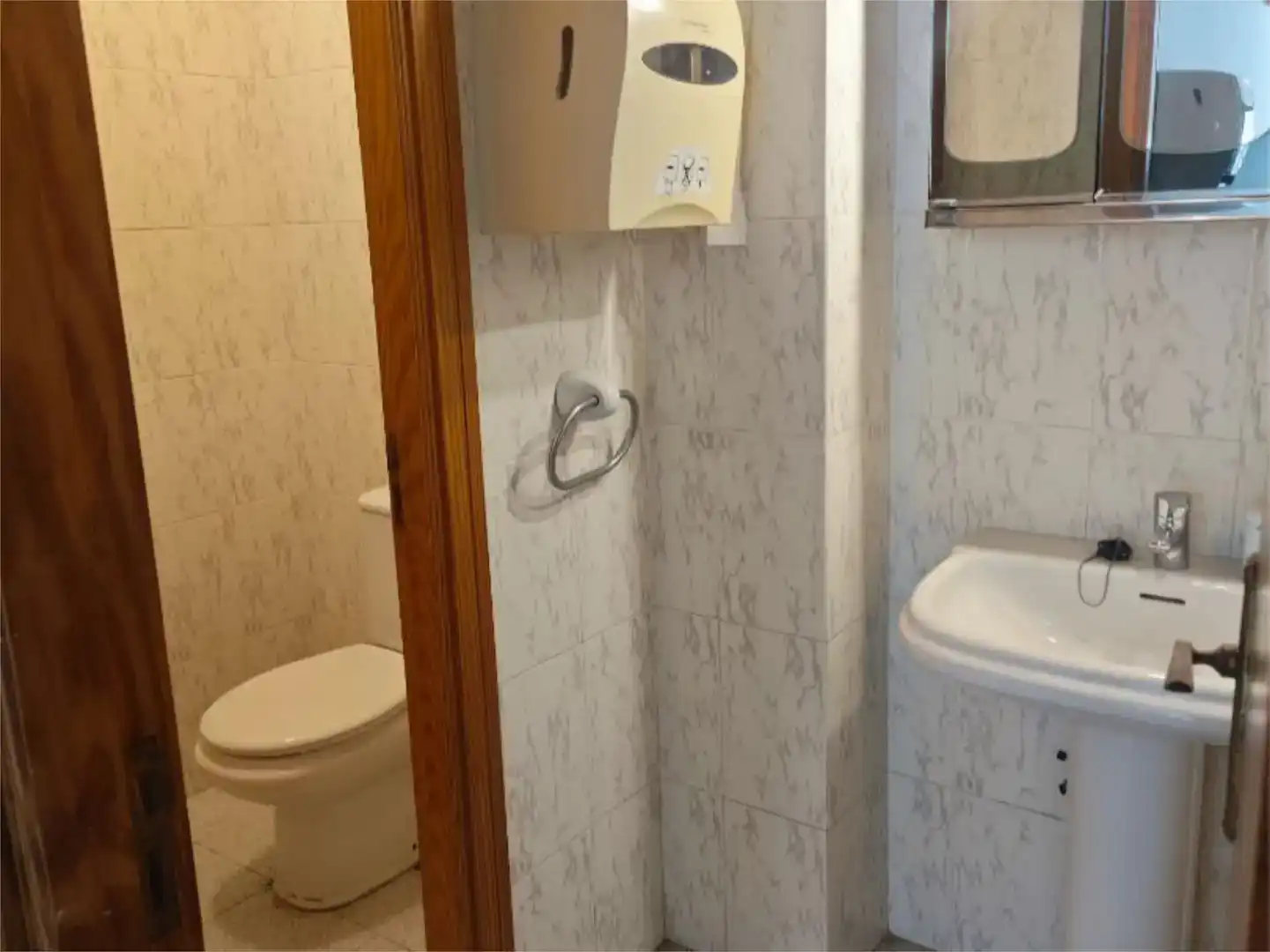 Baño de Local de alquiler en Alcúdia con Aire acondicionado