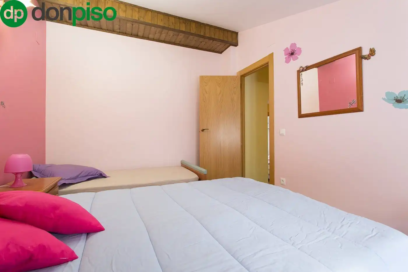 Habitación de Casa o chalet en venta en Alamedilla con Parquet y Terraza