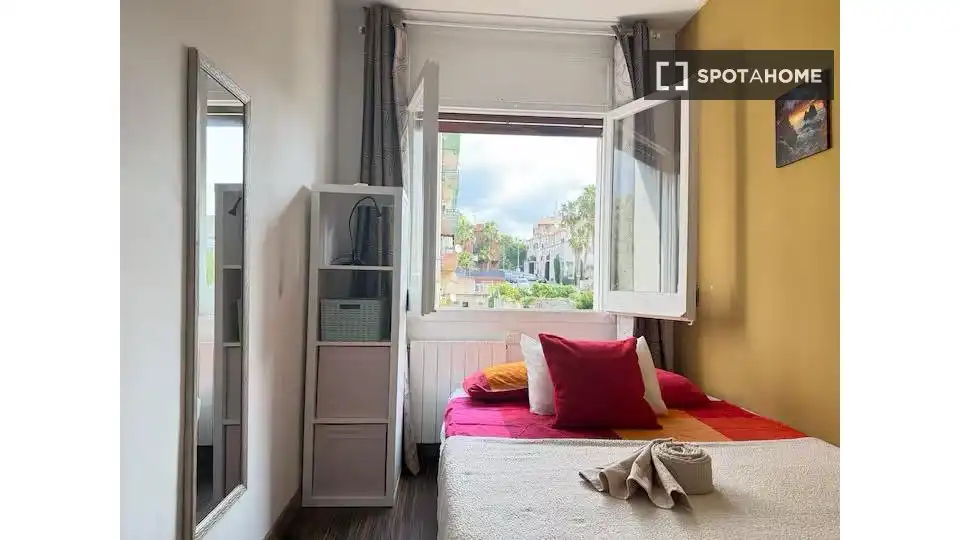 Bedroom of Flat for rent in Barcelona  with Air Conditioner, Heating and Furnished