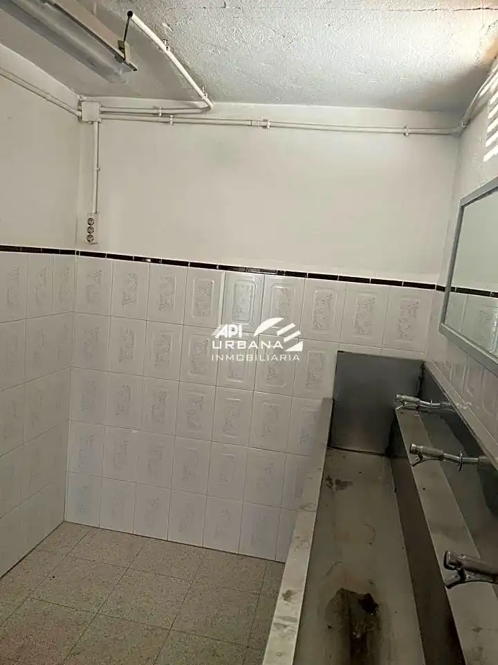 Cocina de Nave industrial en venta en Lucena