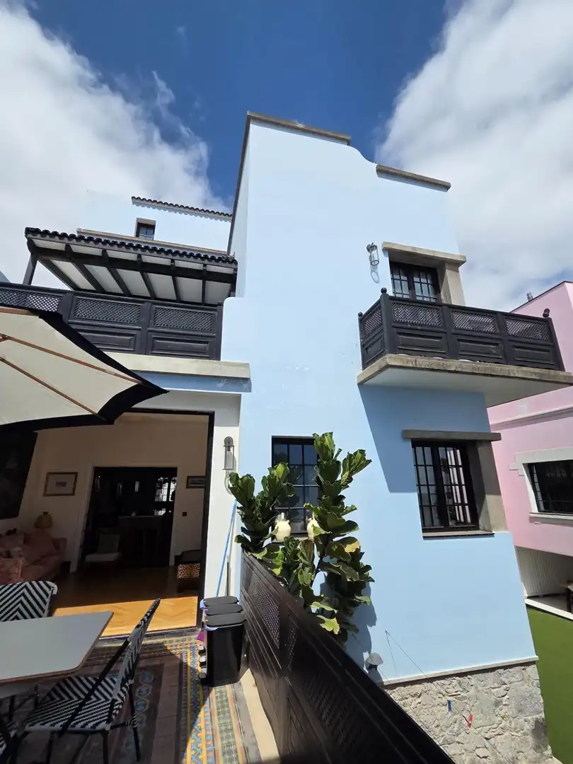 Vista exterior de Casa o chalet en venta en Las Palmas de Gran Canaria con Jardín privado, Terraza y Trastero