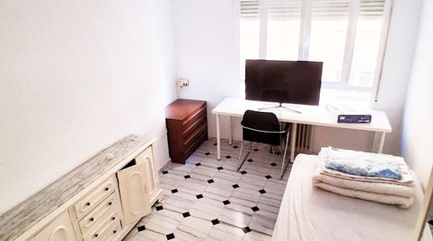 Foto 4 de Piso en venta en Calle Emperatriz Eugenia, 11, Camino de Ronda, Granada Capital