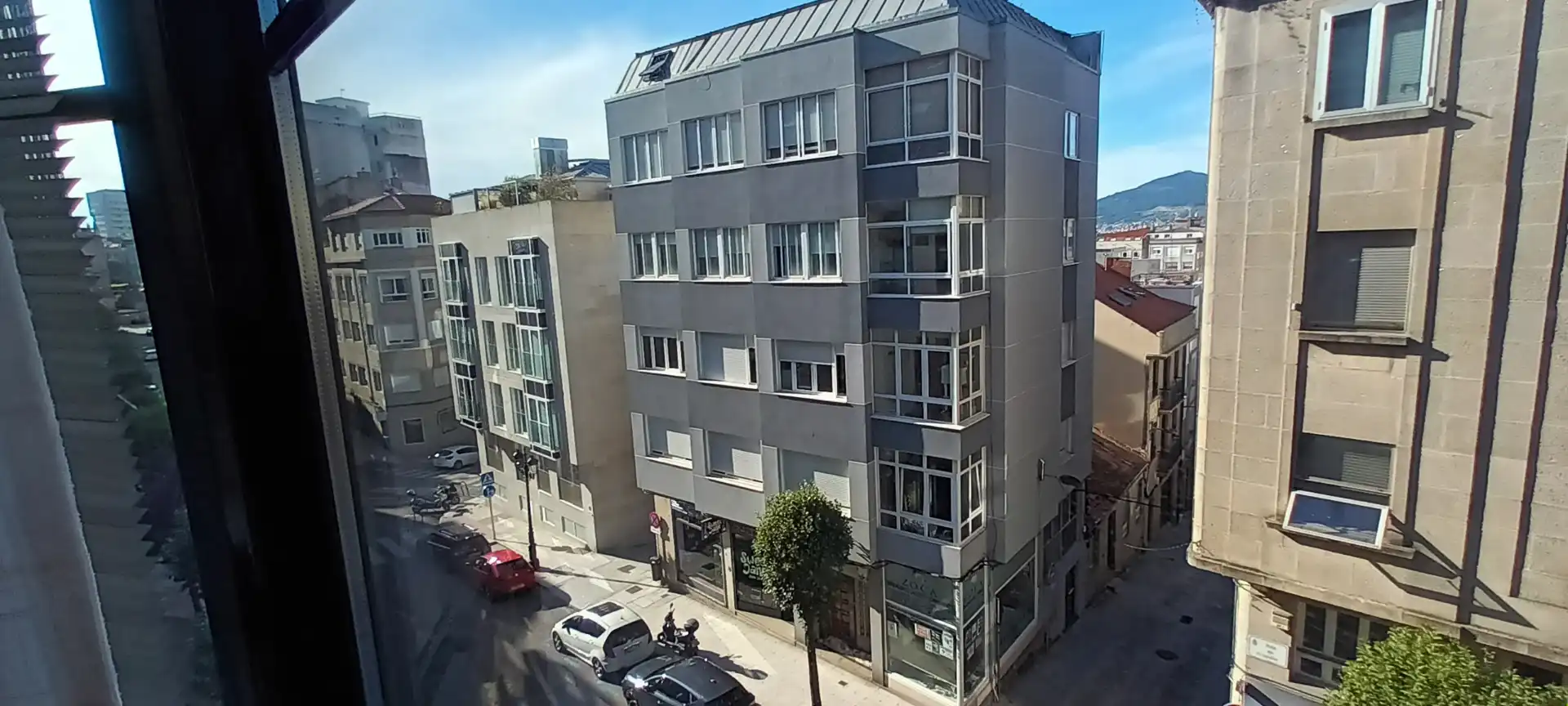 Vista exterior de Piso de alquiler en Vigo  con Calefacción, Amueblado y Internet