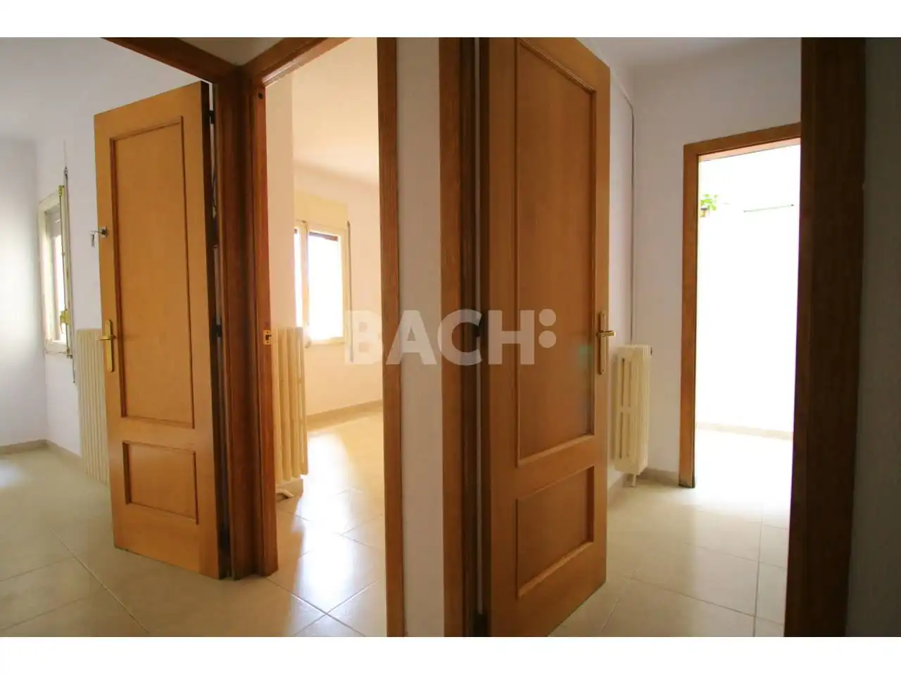 Flat for sale in Vic  with Heating and Balcony