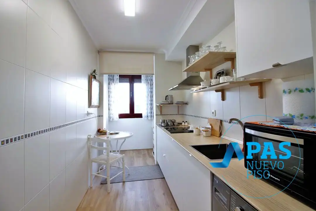 Kitchen of Flat for sale in Santander  with Heating, Private garden and Storage room