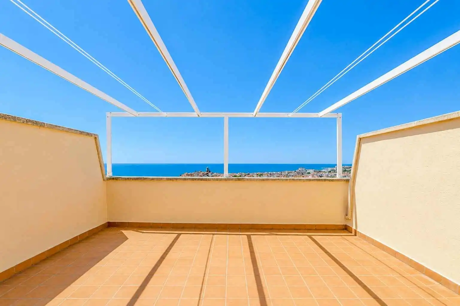 Terrace of Flat for sale in Sitges  with Air Conditioner, Heating and Parquet flooring