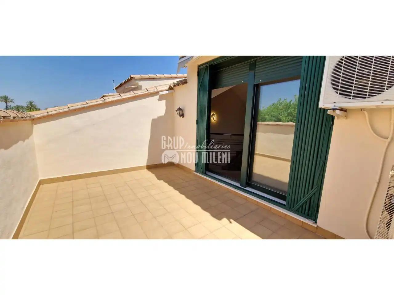 Terrasse von Einfamilien-Reihenhaus zur Miete in Picanya, Valencia