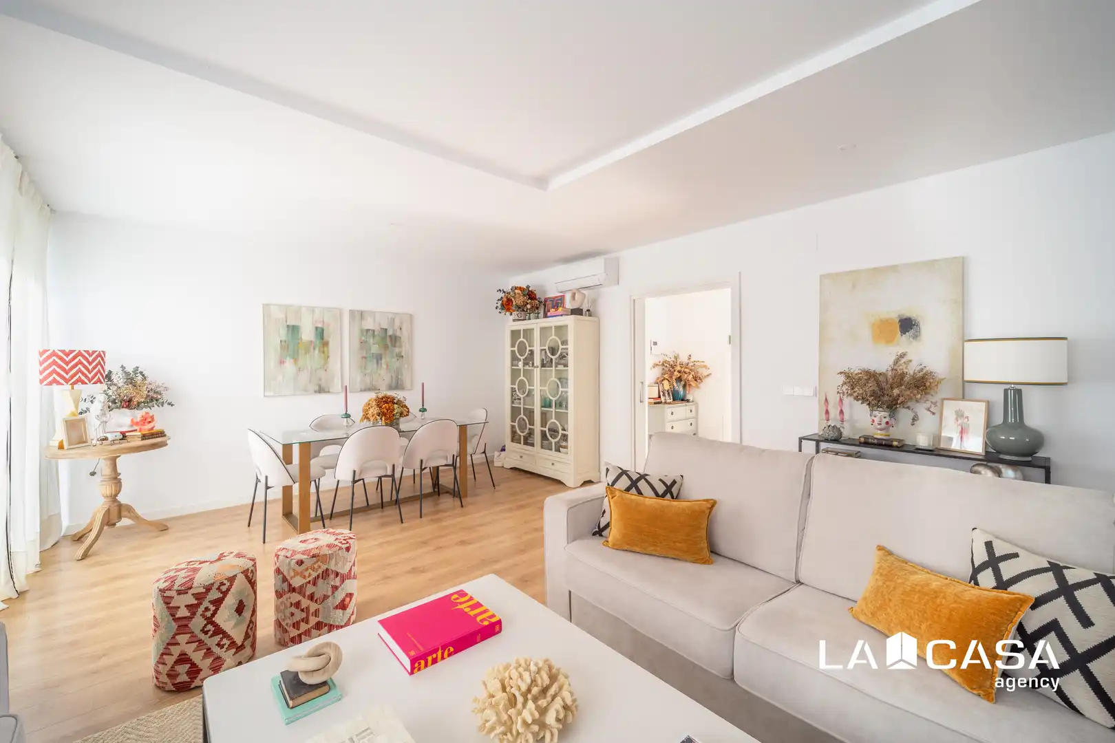 Terraced house with pool for sale in Entrenúcleos, imagen 4