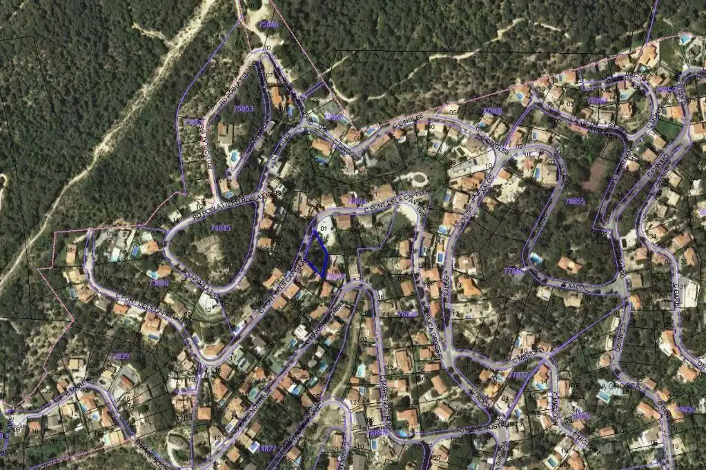 Wohnbaugrundstück zum Verkauf in Font Dels Capellans, 11, imagen 2