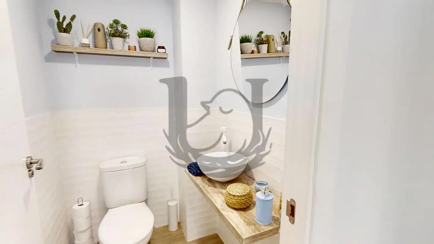 Baño de Piso en venta en Alginet con Aire acondicionado, Terraza y Balcón