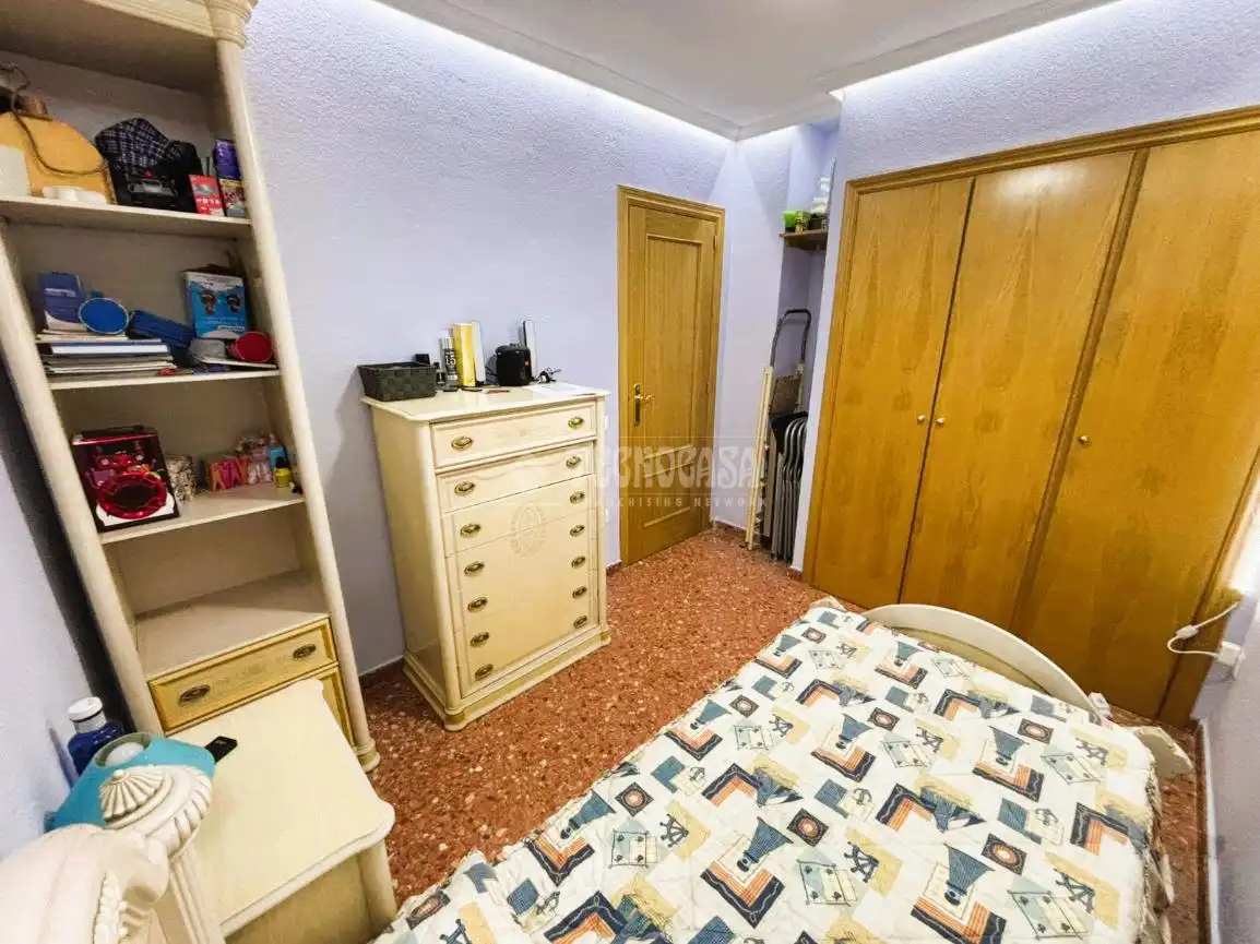 Habitación de Piso en venta en Quart de Poblet con Aire acondicionado, Trastero y Balcón