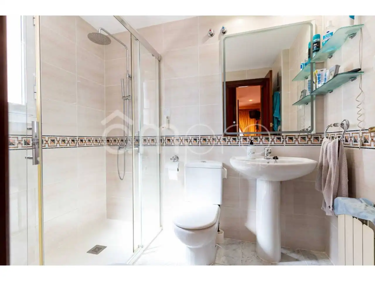 Badezimmer von Wohnung zum Verkauf in Vilanova i la Geltrú mit Klimaanlage, Heizung und Terrasse