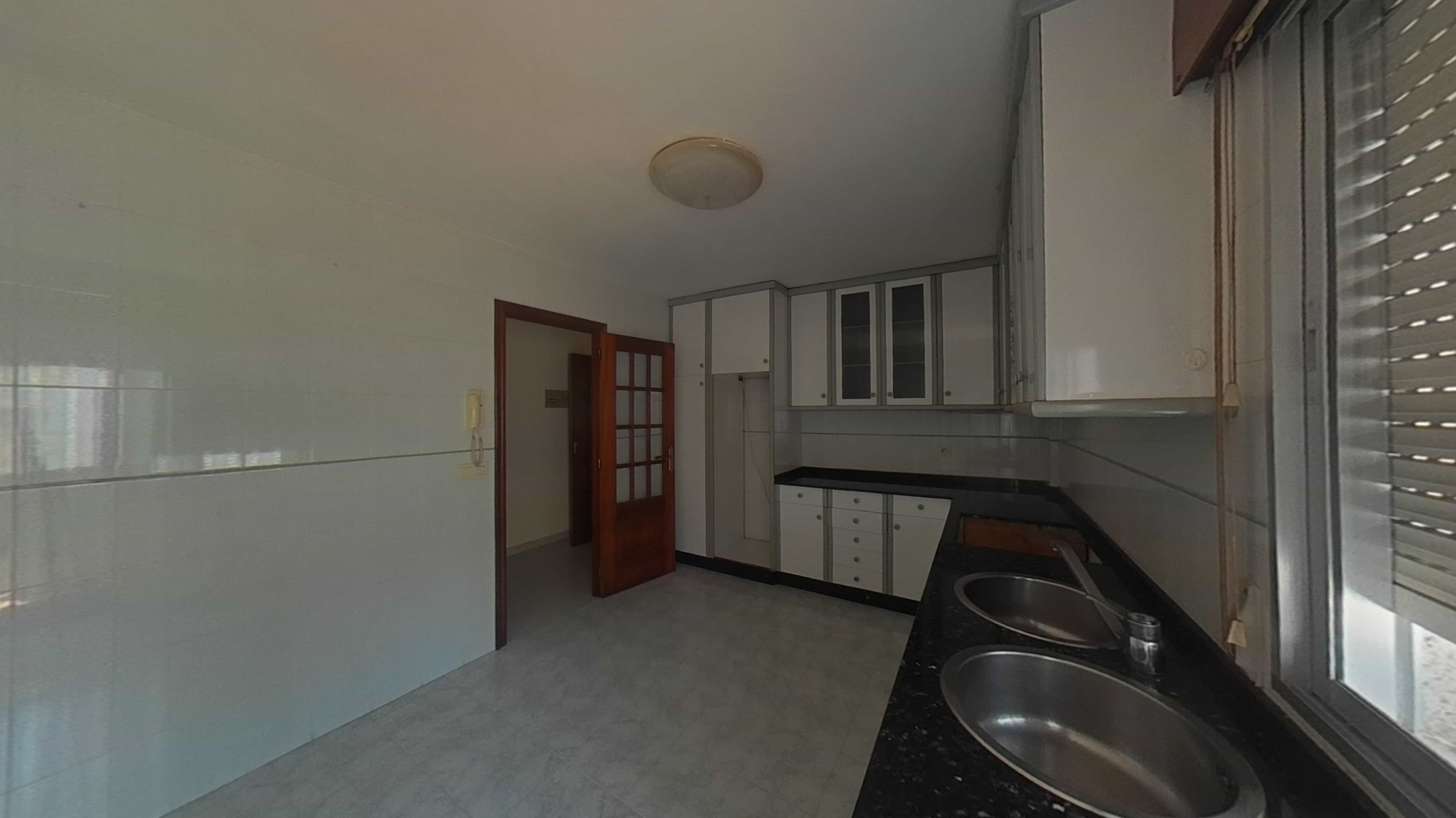 Kitchen of Flat for sale in Poio  with Terrace