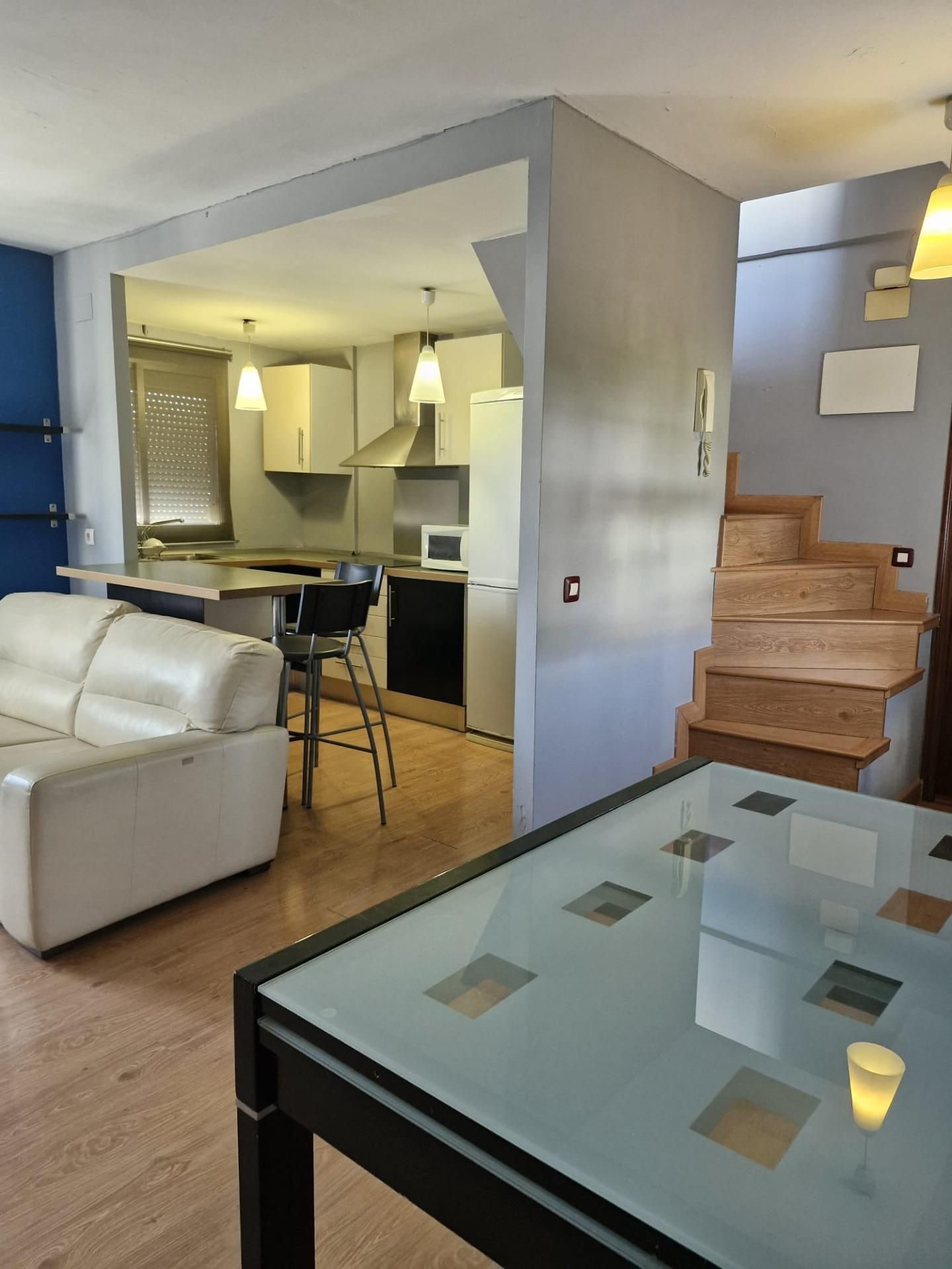 Kitchen of Duplex for sale in  Sevilla Capital