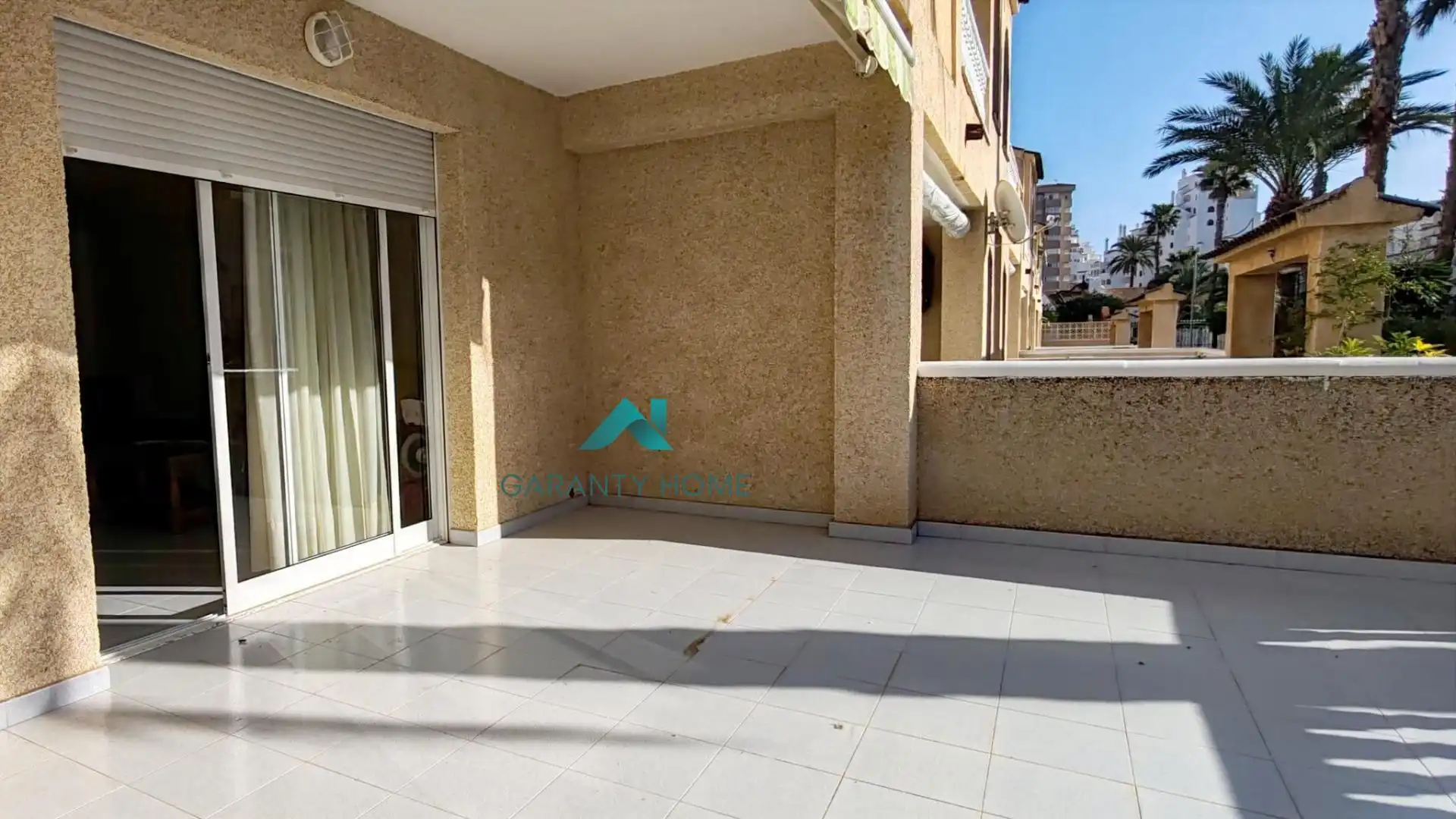 Vista exterior de Planta baja en venta en La Manga del Mar Menor con Jardín privado, Amueblado y Balcón