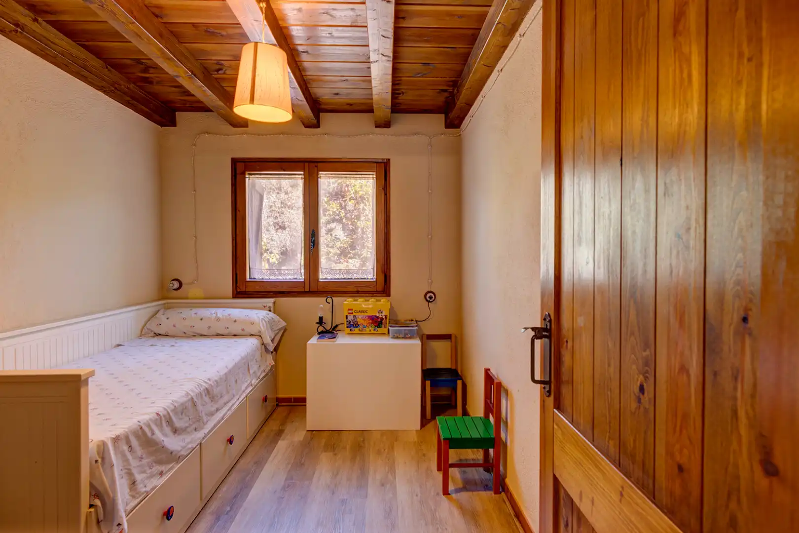 Schlafzimmer von Residential zum Verkauf in Arnes