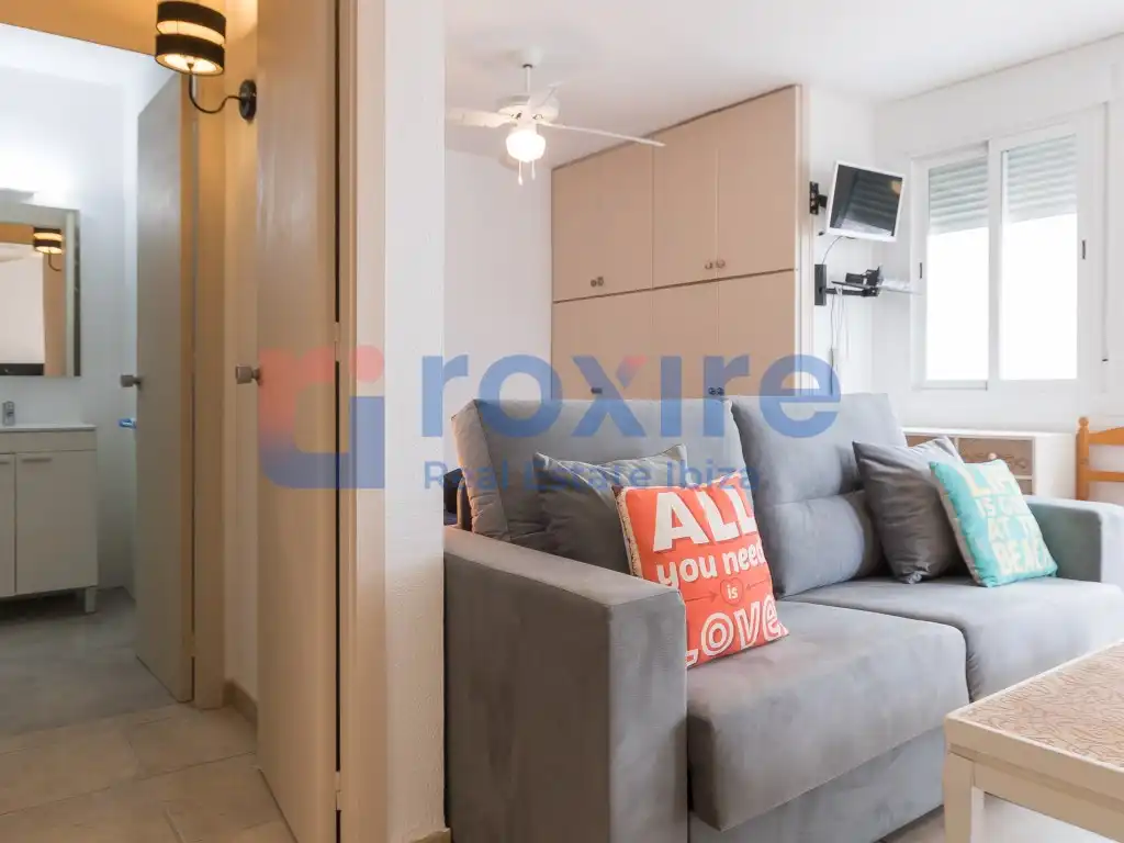 Habitación de Estudio de alquiler en Sant Antoni de Portmany con Aire acondicionado, Terraza y Lavadora