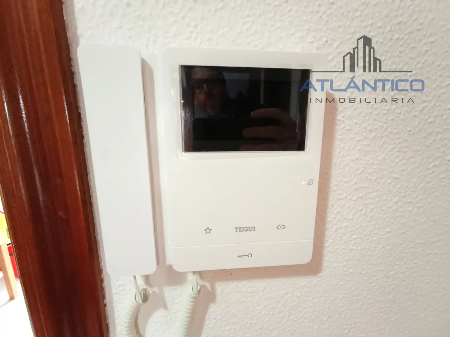 Habitación de Apartamento en venta en A Coruña Capital  con Calefacción, Trastero y Amueblado