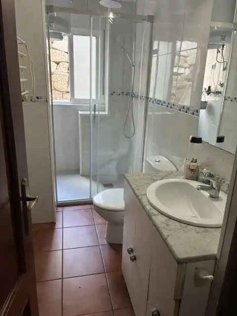 Bathroom of Flat for sale in Vigo 