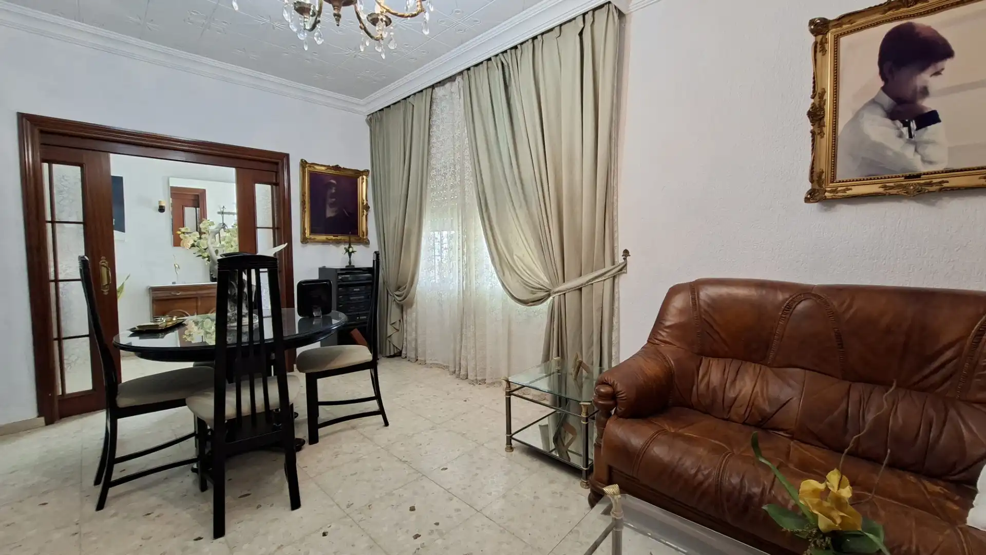 Sala d'estar de Casa o xalet en venda en Chiclana de la Frontera amb Jardí privat, Terrassa i Traster