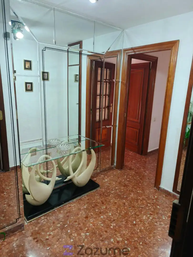 Wohnung zur Miete in Mislata mit Terrasse, Ofen und Waschmaschine