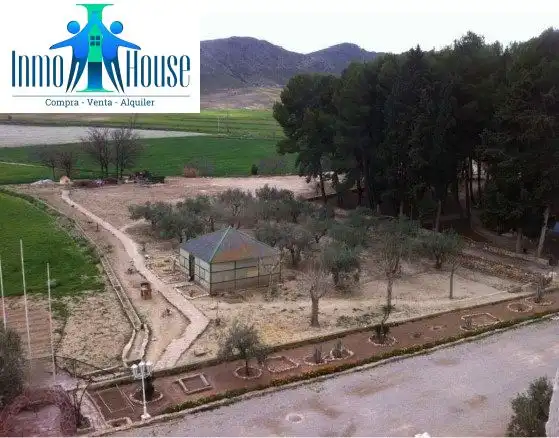 Finca rústica de alquiler en Tobarra
