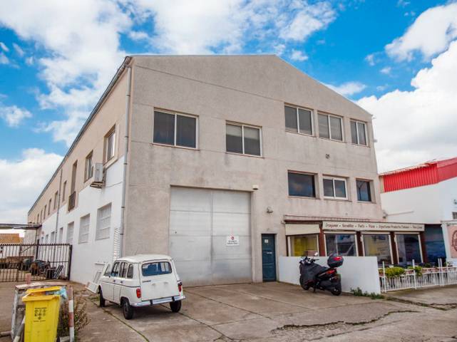Local comercial en Alquiler en Avinguda des Cap de Cavalleria, 25 en Camí de Ses Vinyes