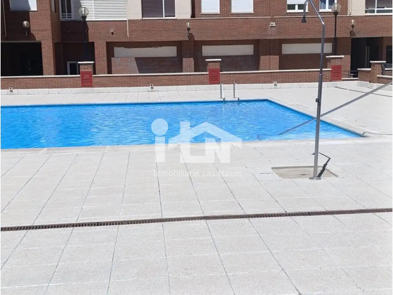 Piscina de Pis en venda en Ávila amb Calefacció, Traster i Piscina comunitària
