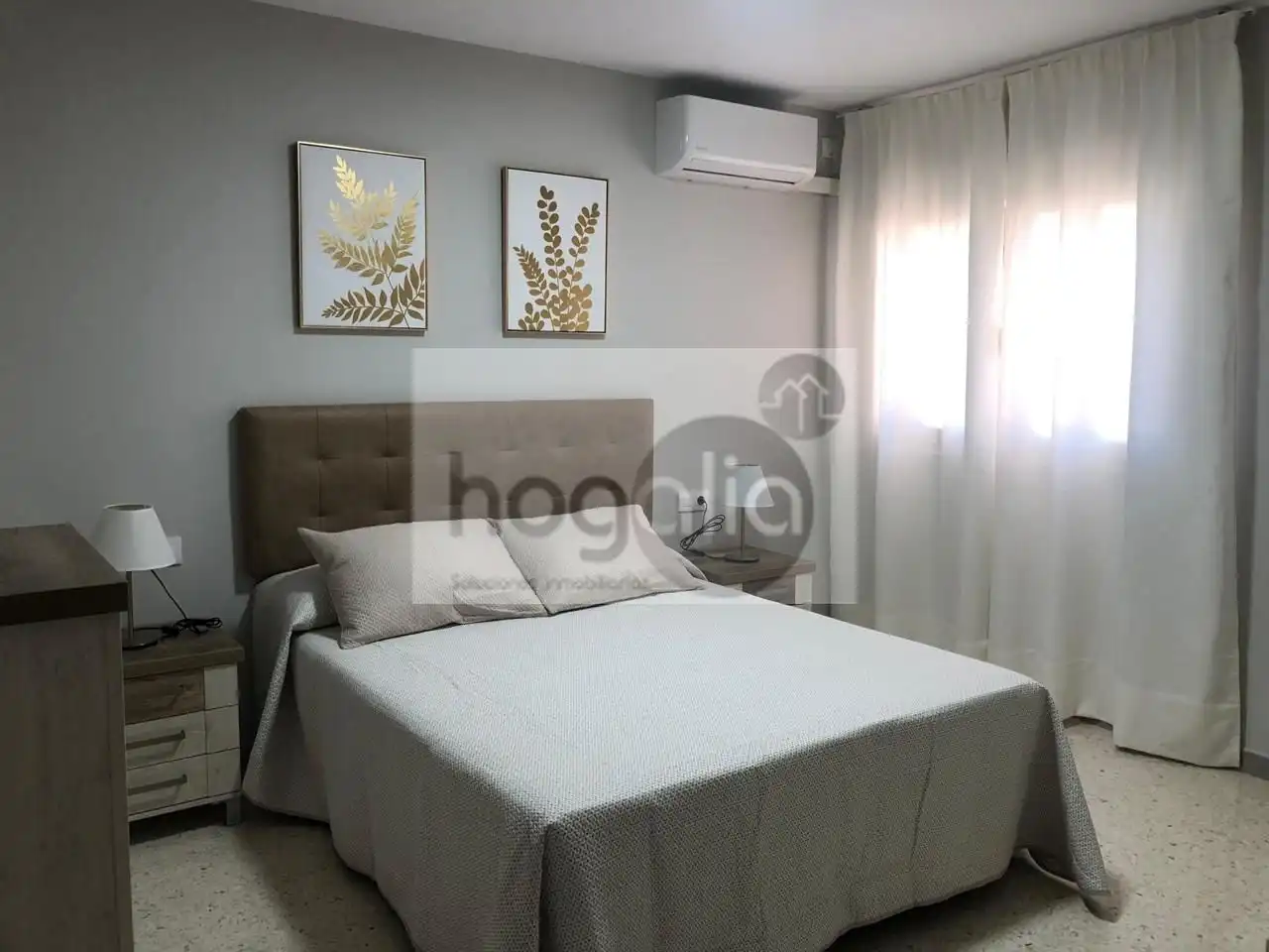 Habitación de Piso de alquiler en Sevilla con Aire acondicionado y Amueblado