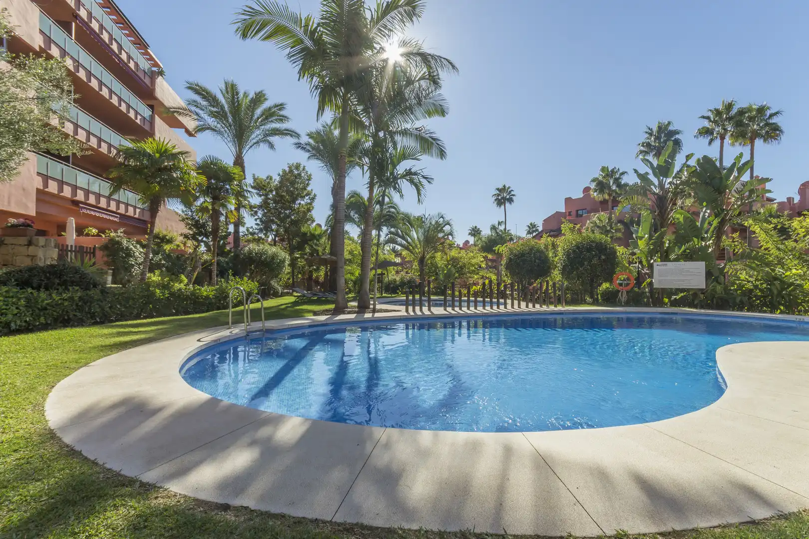 Jardí de Planta baixa en venda en Estepona amb Aire condicionat, Jardí privat i Terrassa