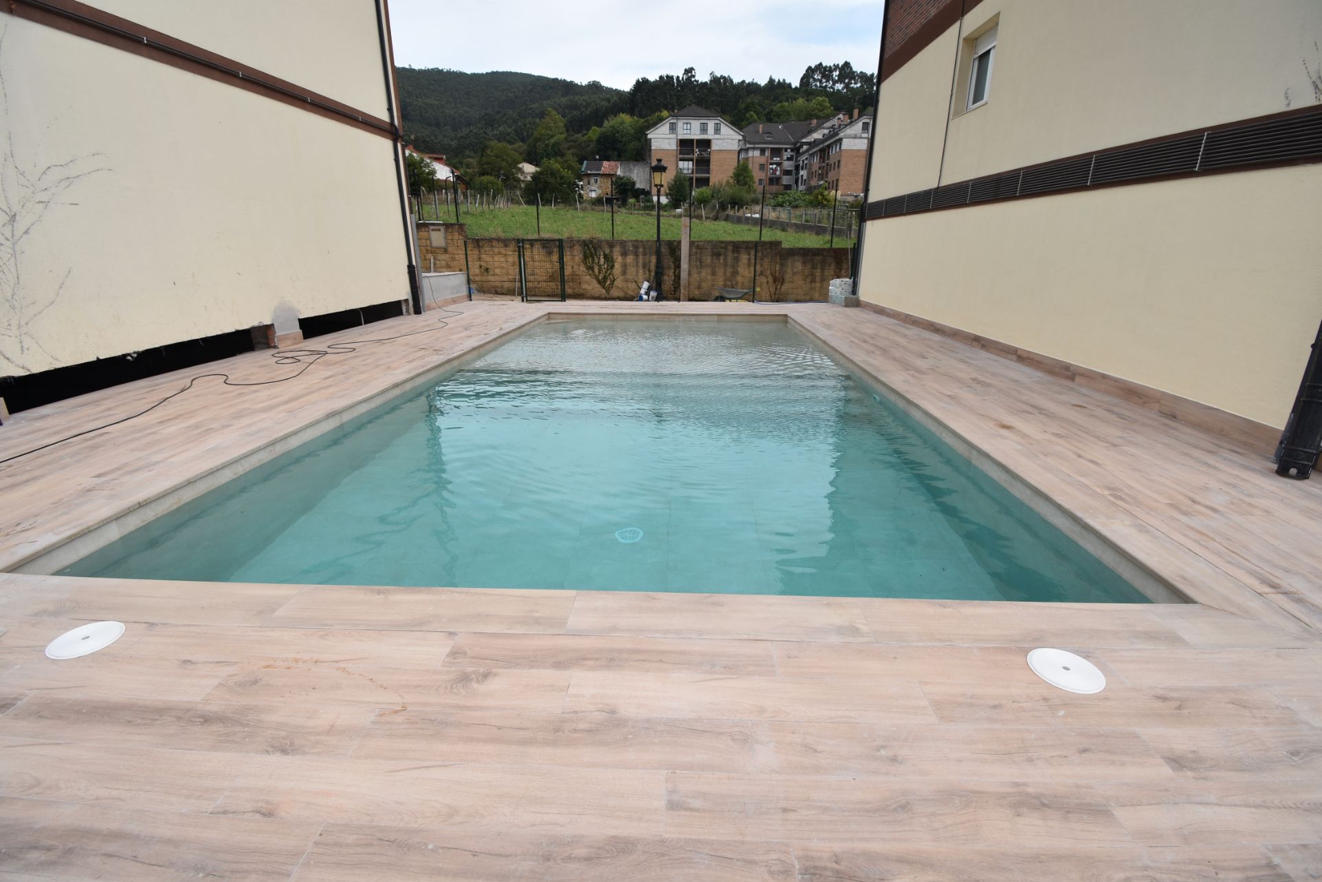 Piscina de Dúplex en venda en Limpias amb Parquet i Piscina comunitària