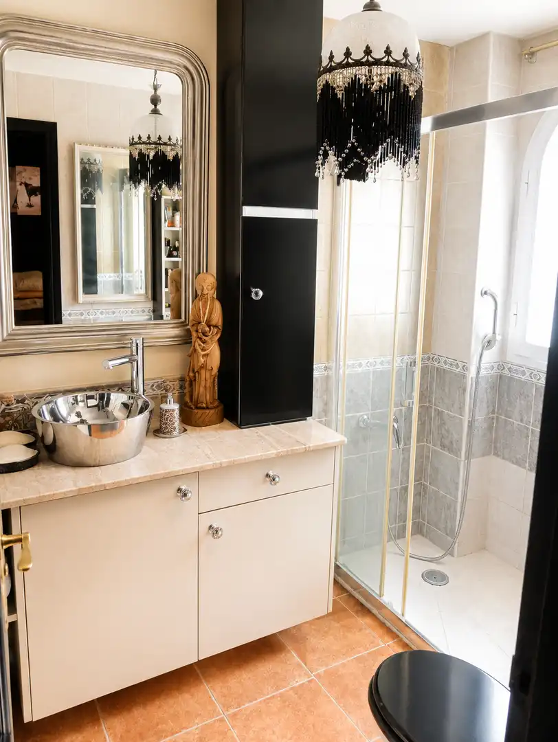 Baño de Casa adosada en venta en Rincón de la Victoria con Aire acondicionado, Calefacción y Jardín privado