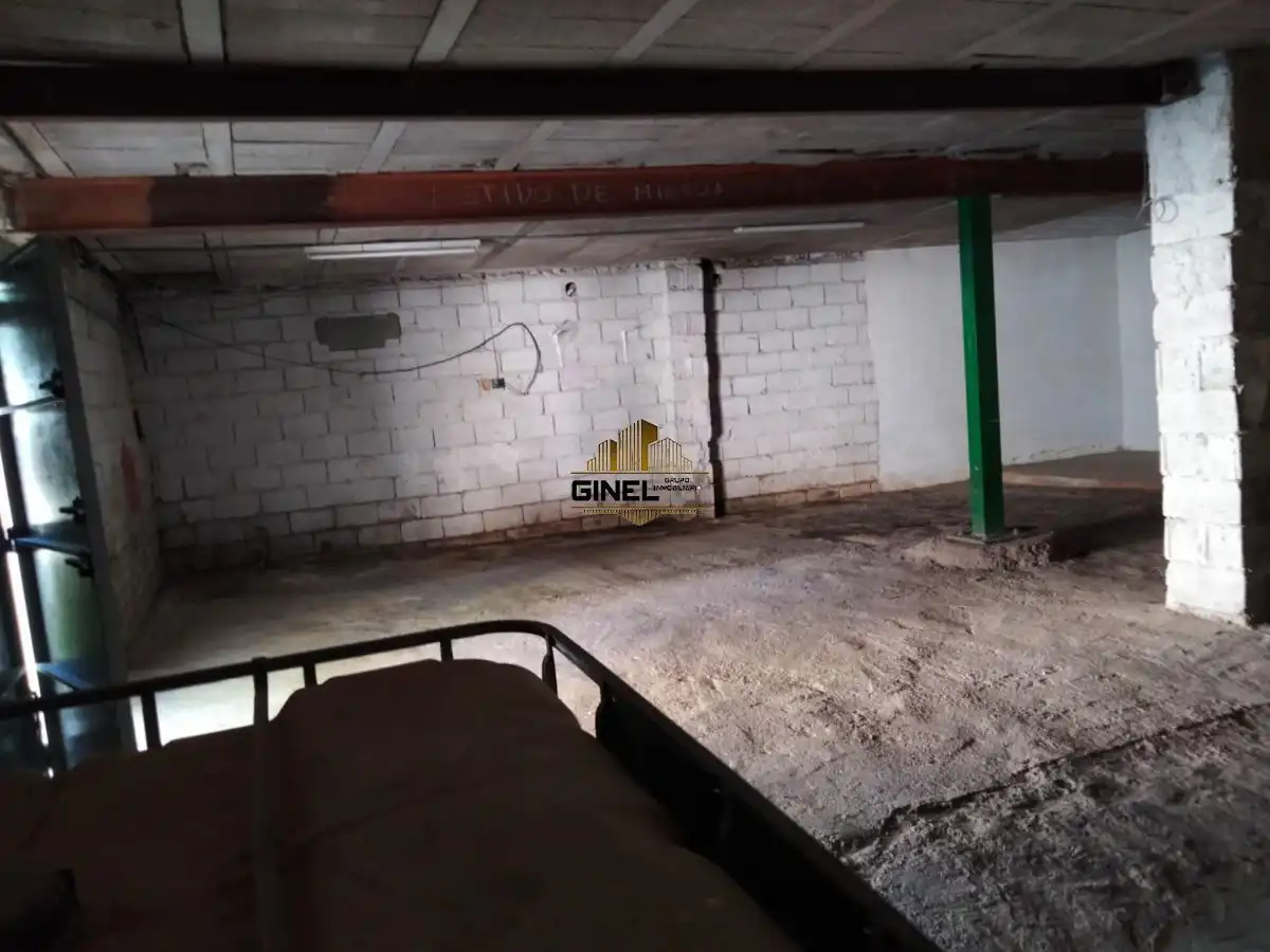 Nau industrial en venda en Jaén