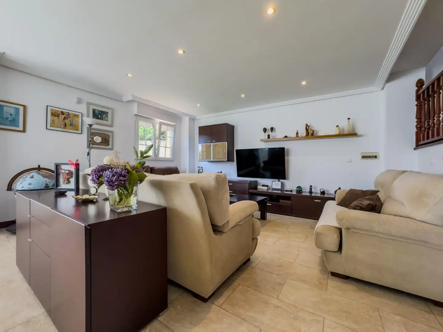 Sala de estar de Casa o chalet en venta en Camargo con Calefacción, Jardín privado y Parquet