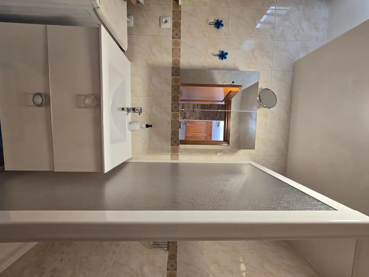 Bathroom of Apartments for rent in Mogán  with Furnished, Balcony and Alarm