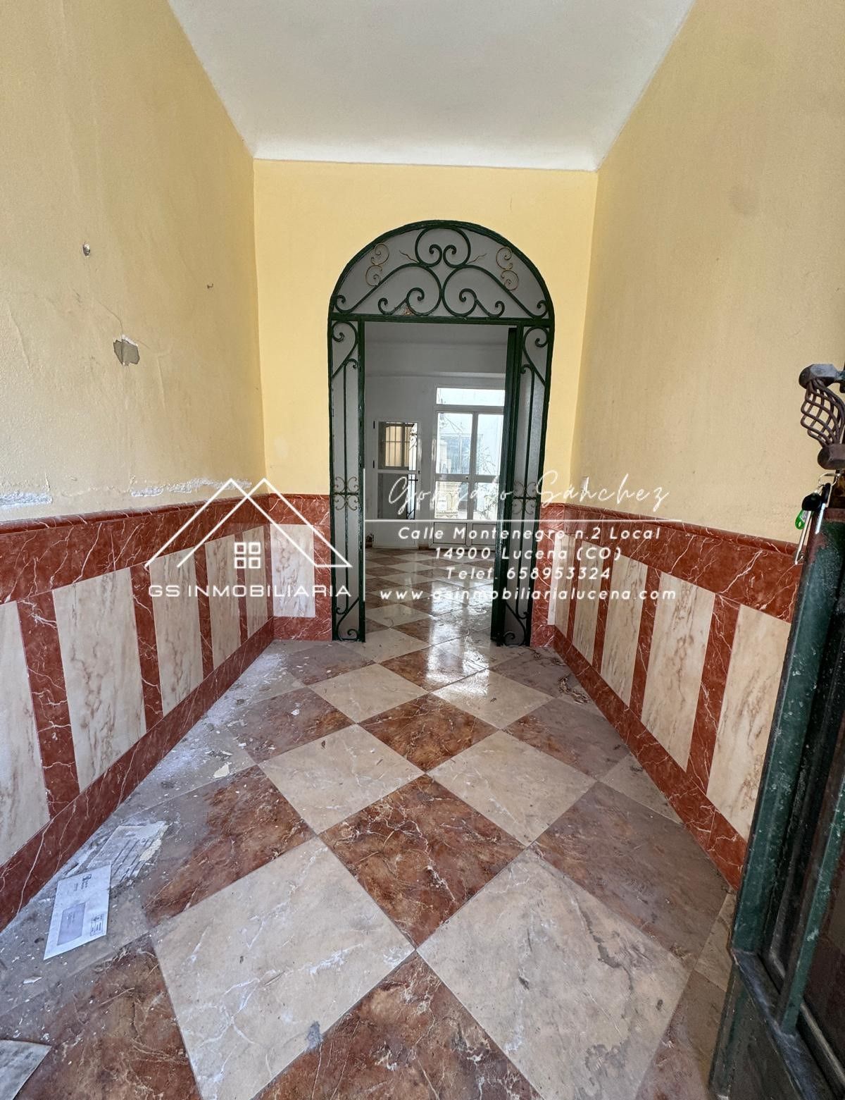 Casa adosada en venda a Aguilar de la Frontera