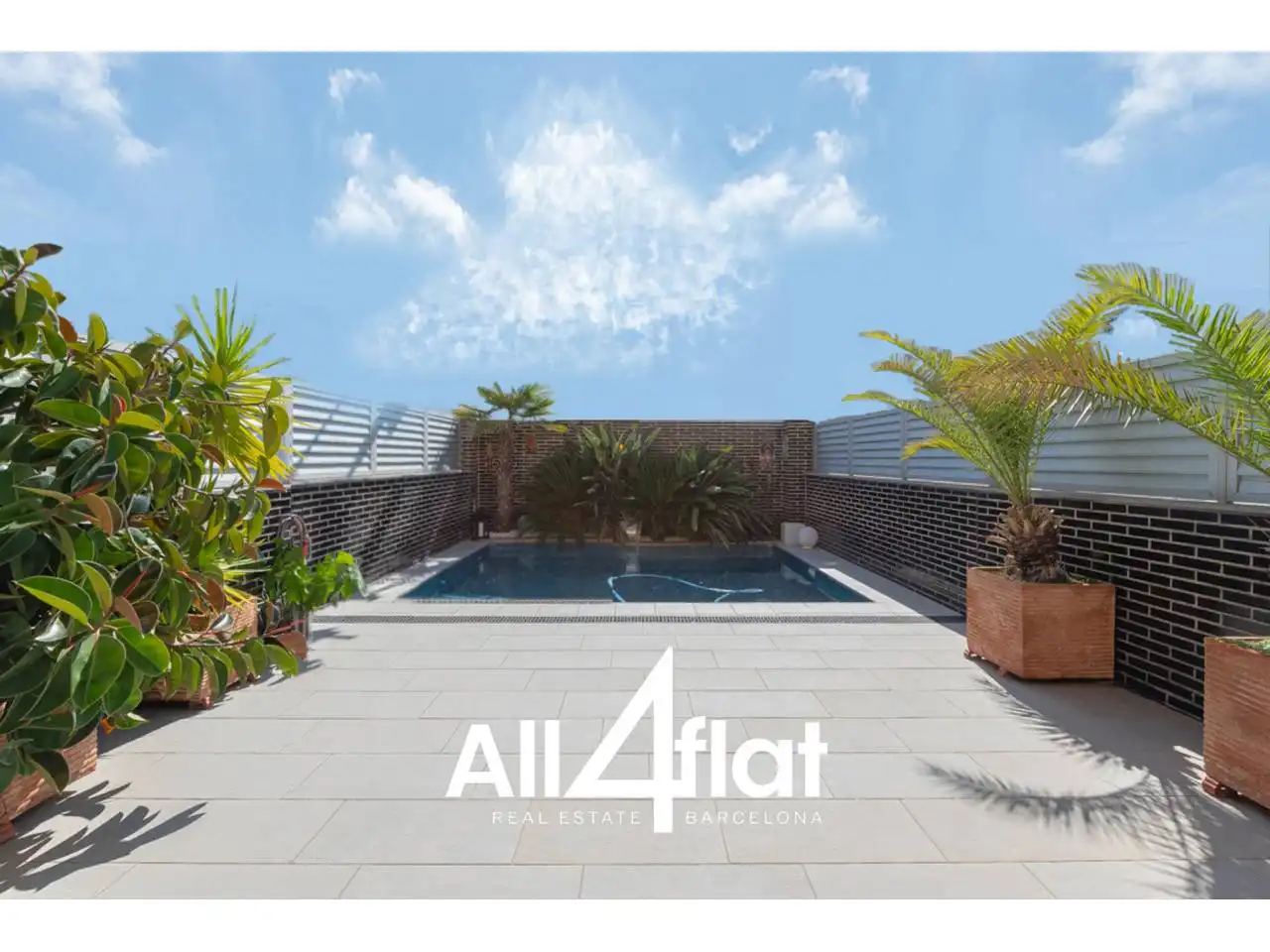 Piscina de Casa o chalet de alquiler en L'Hospitalet de Llobregat con Aire acondicionado, Calefacción y Jardín privado