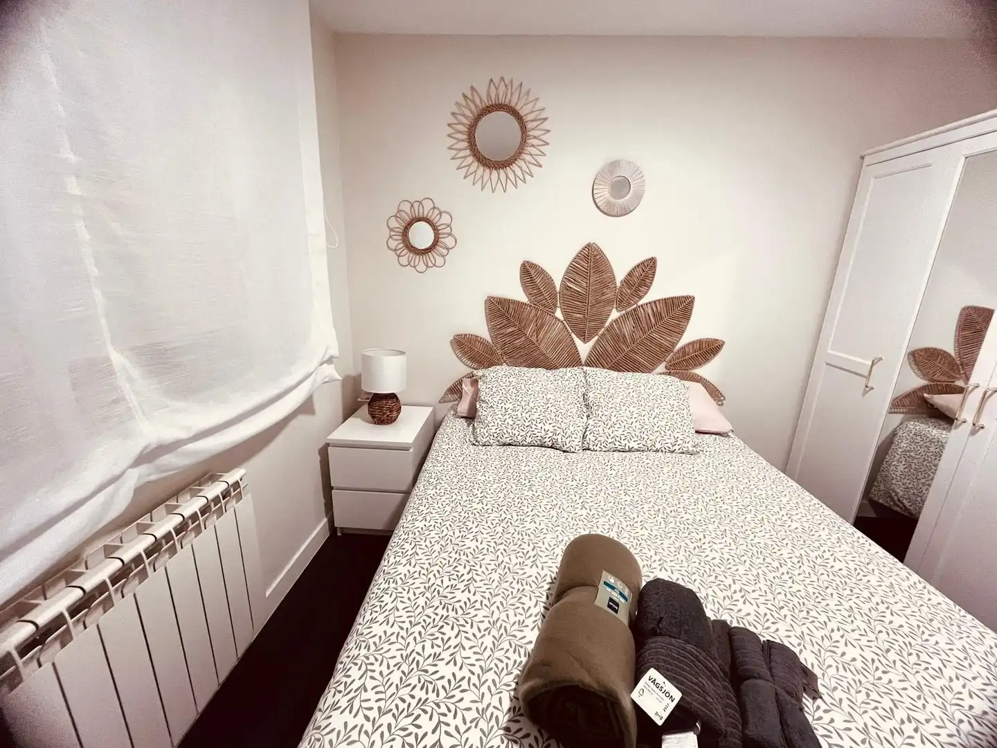 Schlafzimmer von Wohnung zur Miete in Burgos mit Möbliert