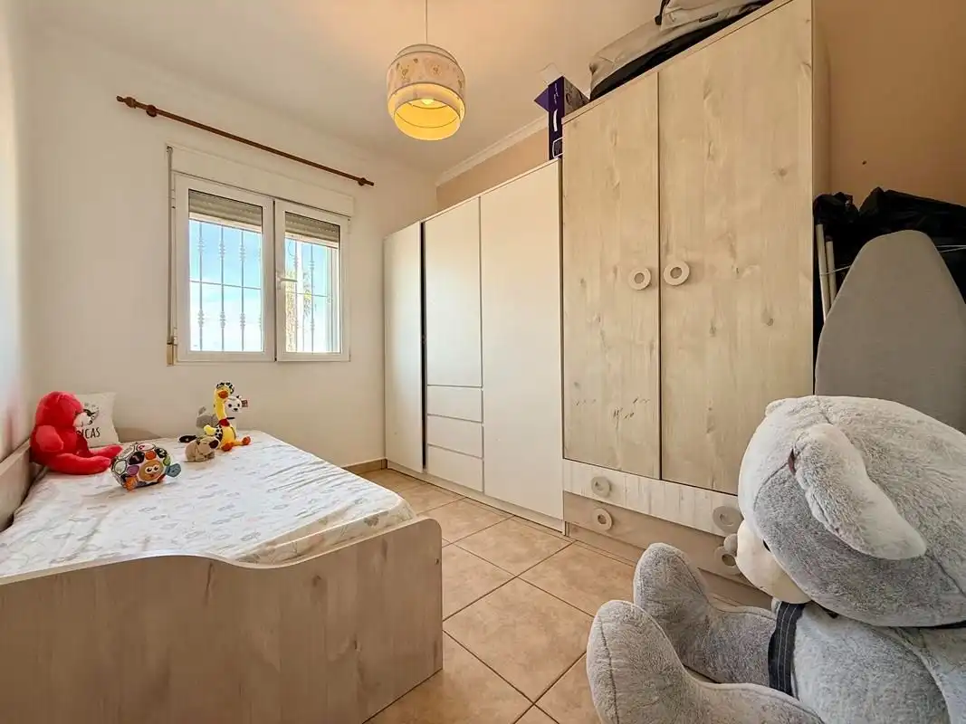 Habitación de Casa o chalet en venta en Els Poblets con Aire acondicionado, Calefacción y Jardín privado