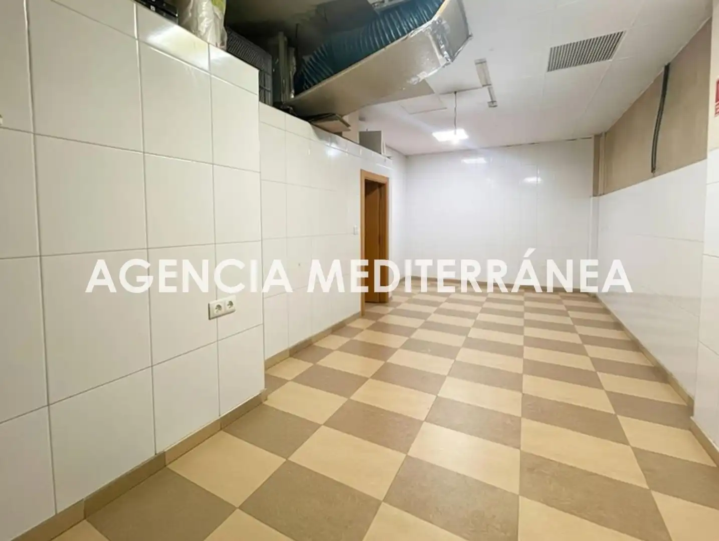 Local comercial en venda a Massamagrell, imagen 3