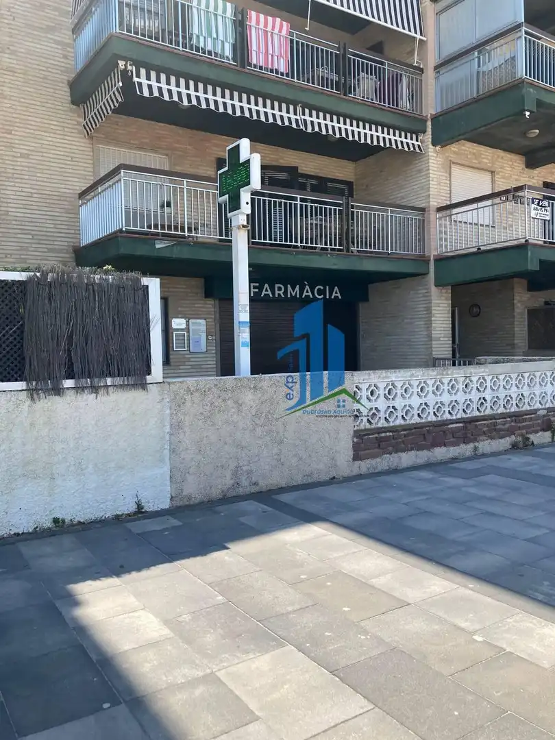Vista exterior de Piso en venta en Sueca con Terraza, Trastero y Piscina comunitaria