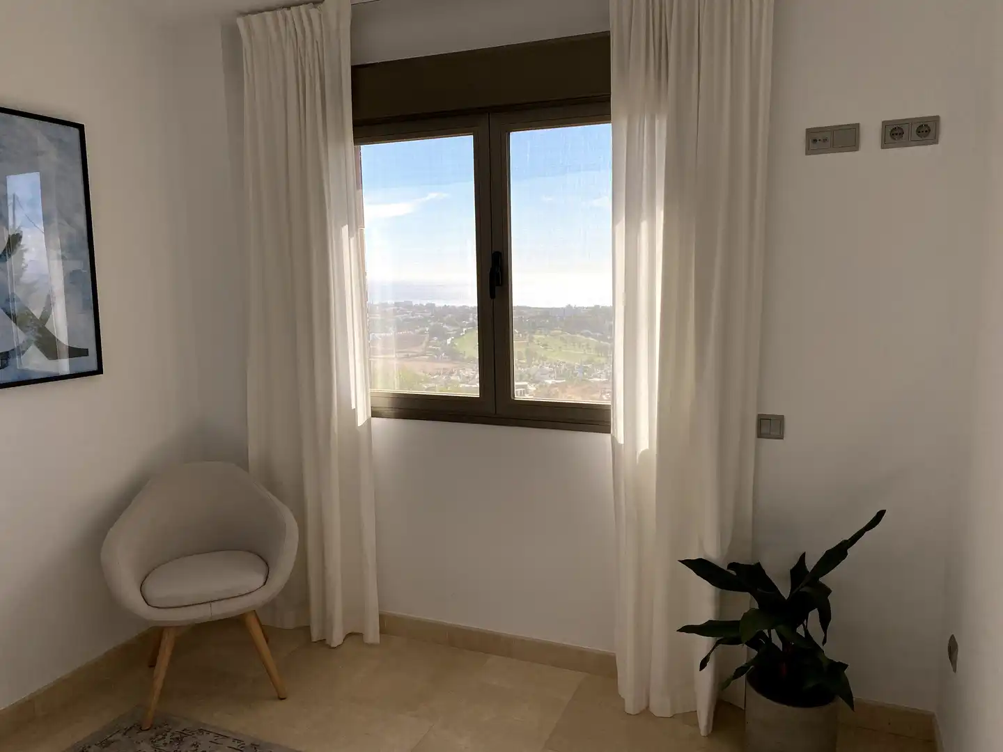 Dormitori de Casa adosada en venda en Benahavís amb Aire condicionat, Calefacció i Jardí privat