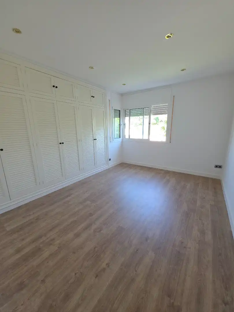 Habitación de Casa o chalet en venta en El Masnou con Calefacción, Jardín privado y Parquet