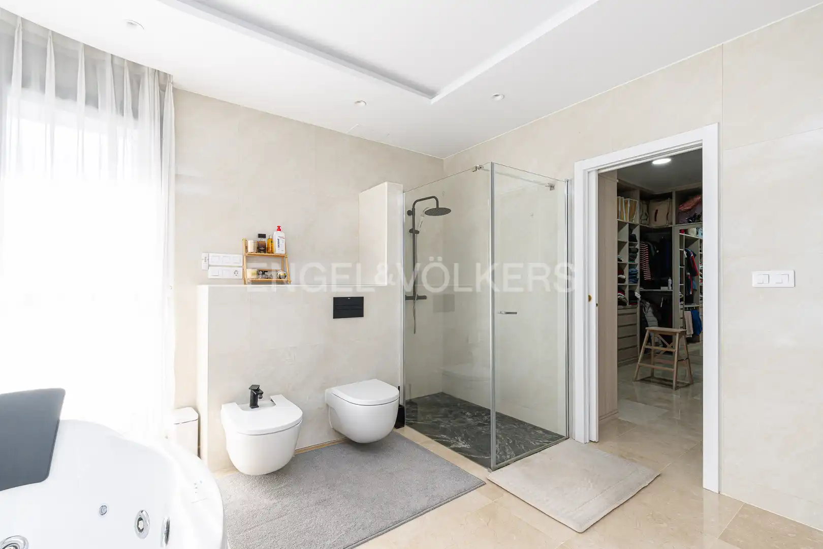 Baño de Casa o chalet en venta en Boadilla del Monte con Aire acondicionado, Calefacción y Jardín privado
