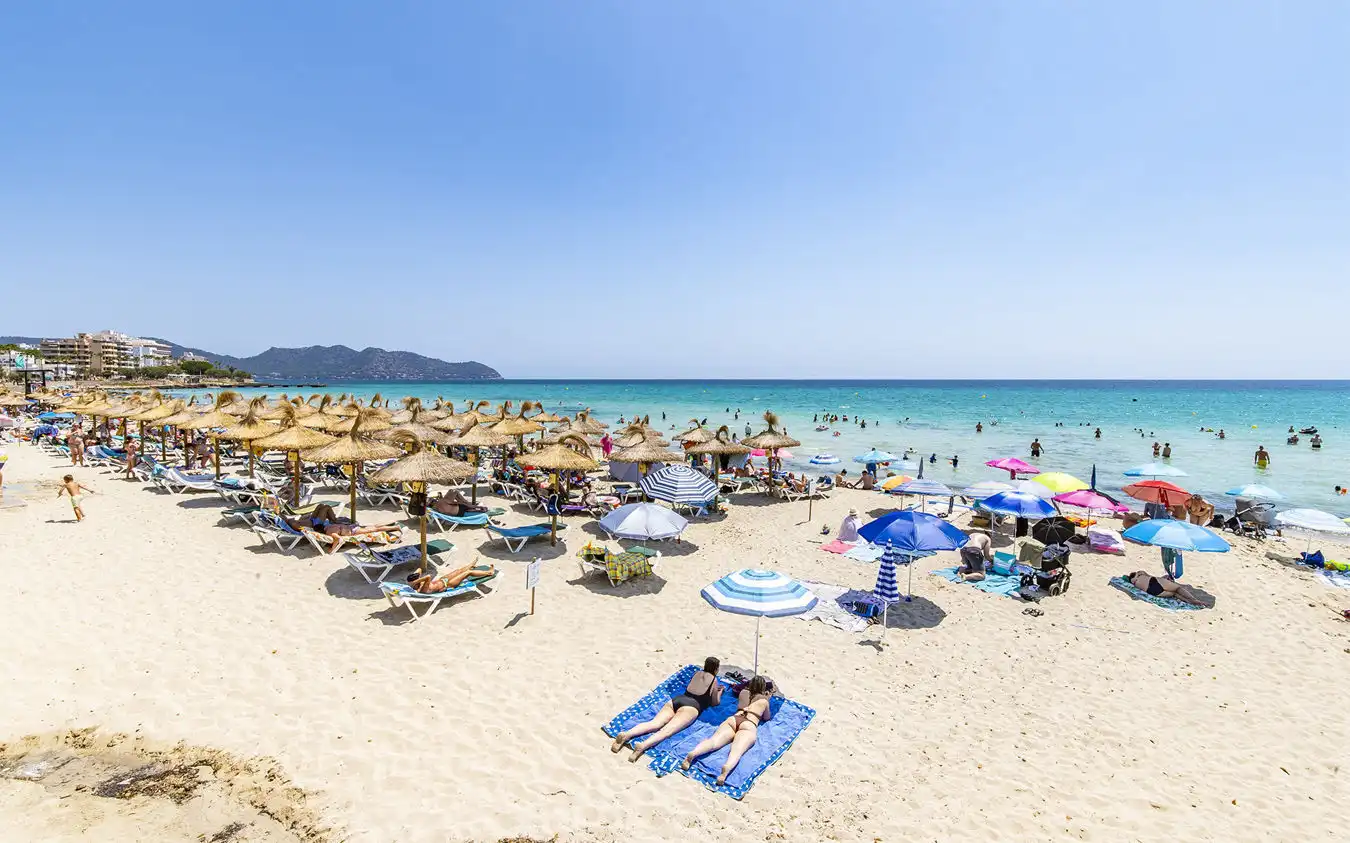 Apartments for sale in Cala Millor
