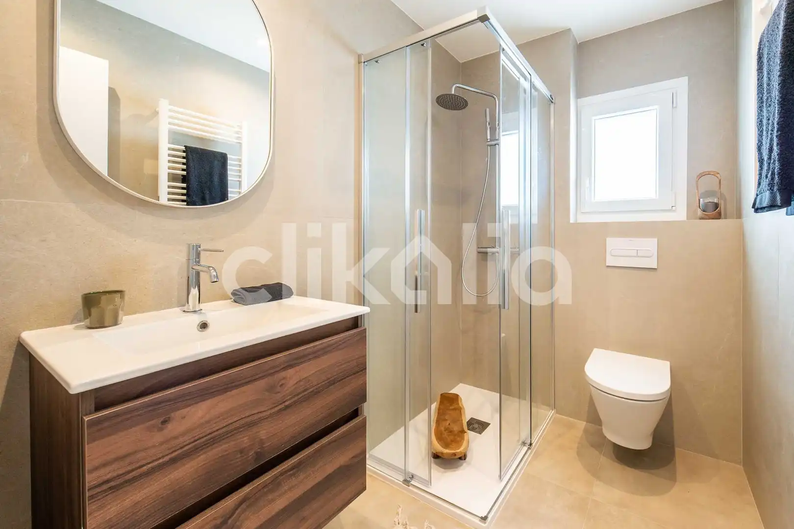 Badezimmer von Wohnung zum Verkauf in Madrid mit Klimaanlage, Heizung und Privatgarten