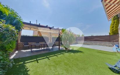 Garden of Single-family semi-detached for sale in Paracuellos de Jarama  with Air Conditioner and Swimming Pool